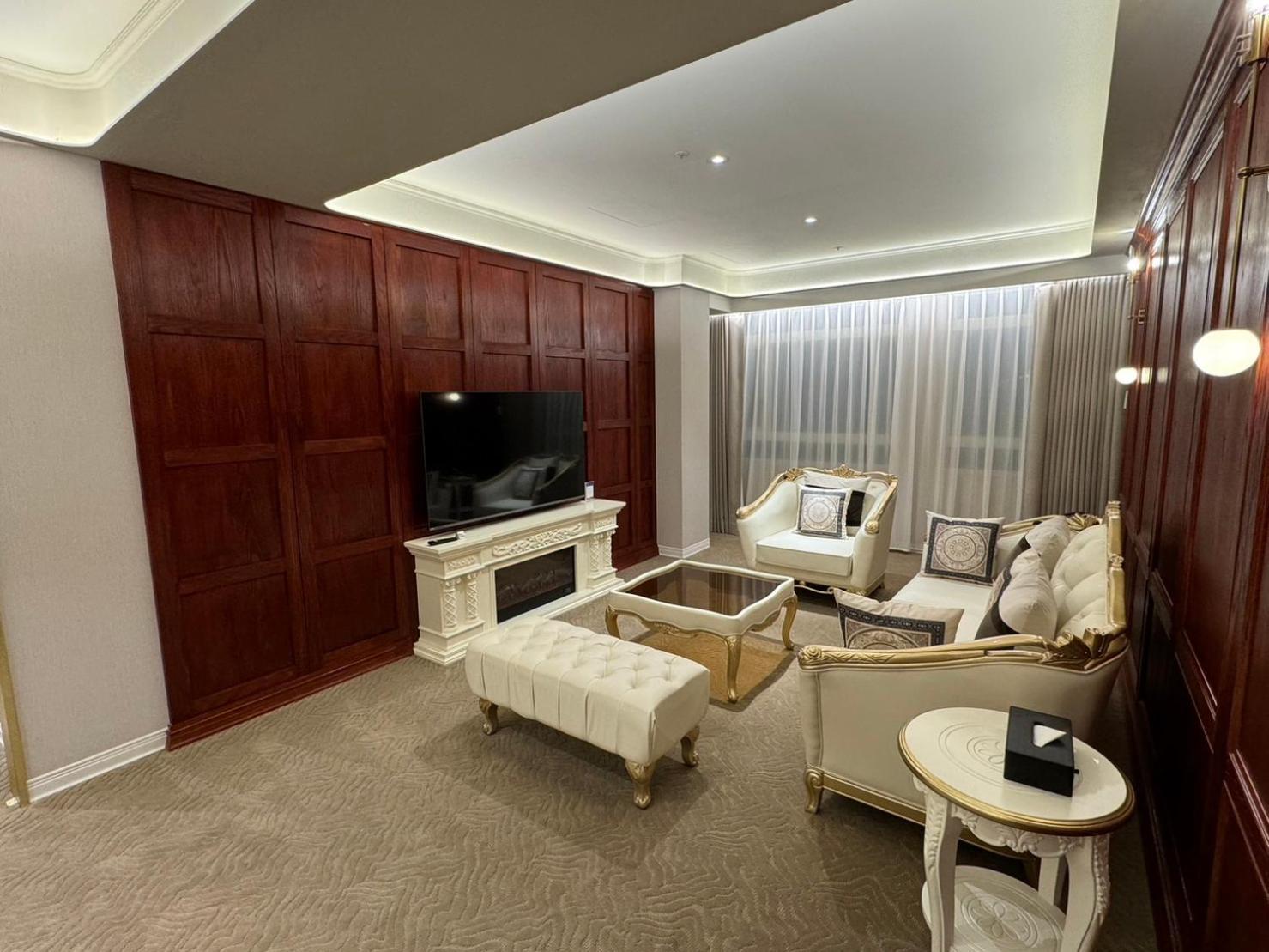 Tryp By Wyndham New Taipei Linkou 新北林口爵怡溫德姆酒店機場捷運mrta9林口站 المظهر الخارجي الصورة